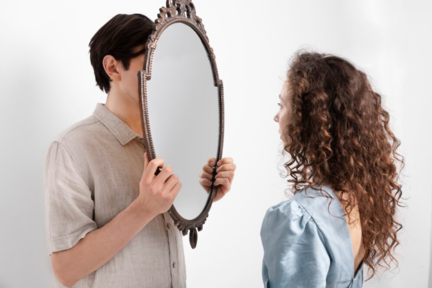 Spiritual Meaning of  Breaking Mirrors