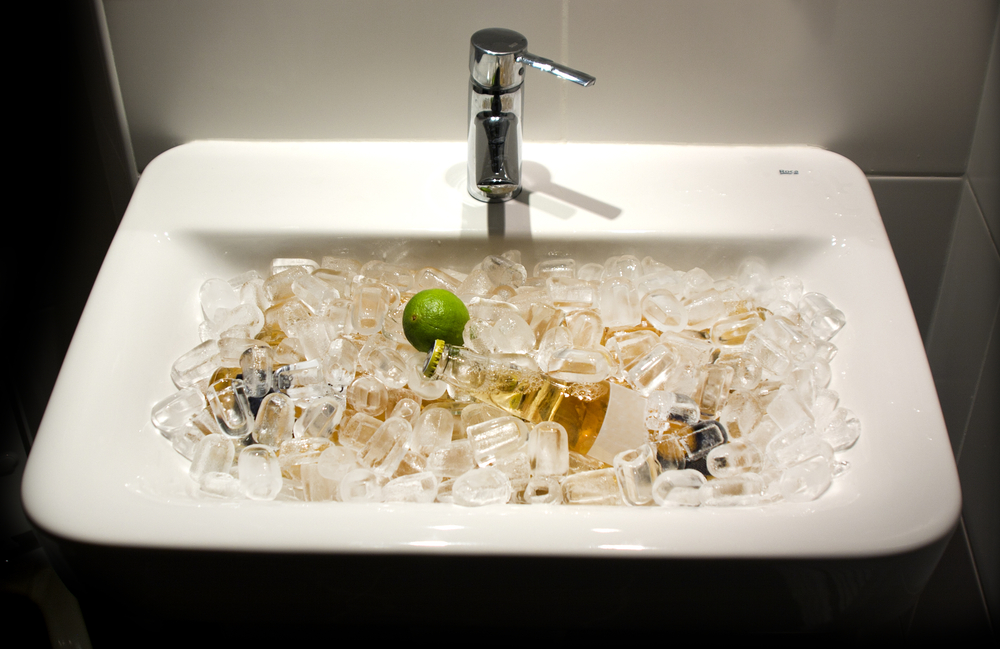 Keep Your Things Cold by Filling Up Your Sink with Ice