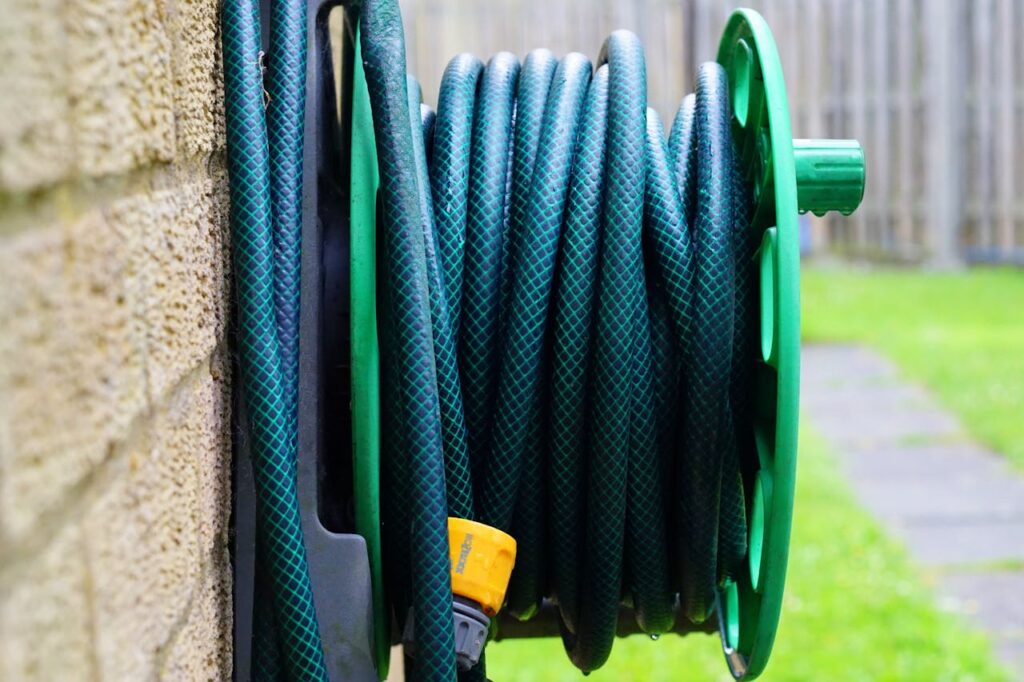 Garden Hose with Adjustable Nozzle 