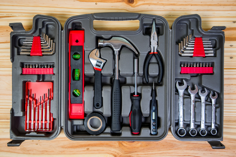 20 Surprising Tool Brands Owned by Harbor Freight | UnifyCosmos.com