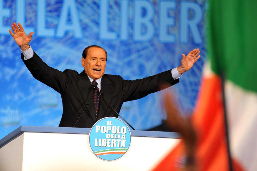 Silvio Berlusconi - Cruise Ship Crooner