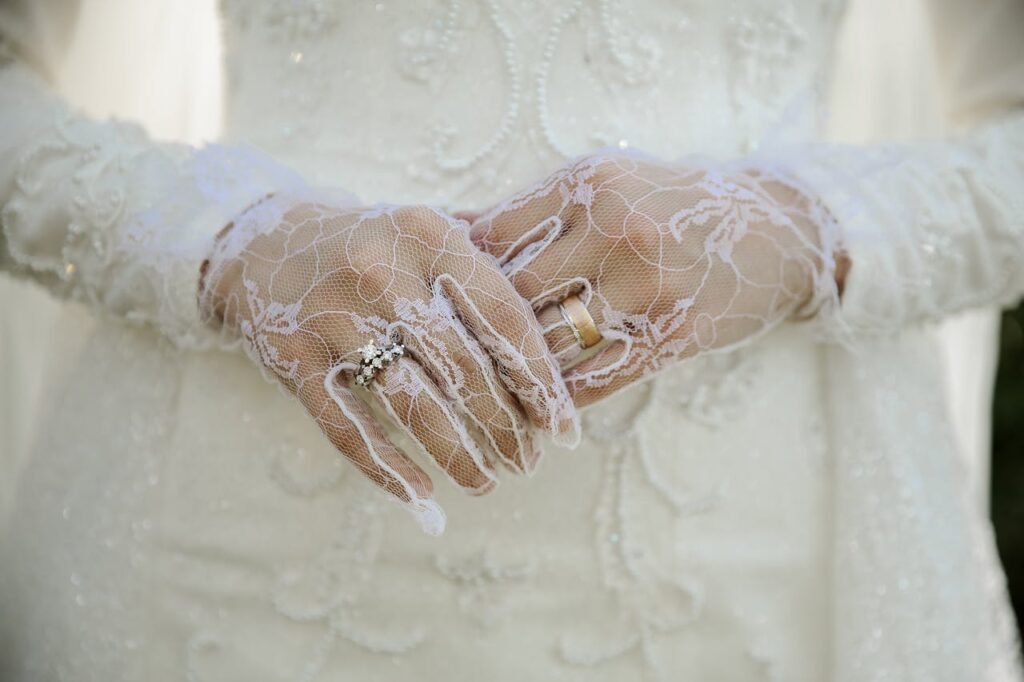 Lace Gloves