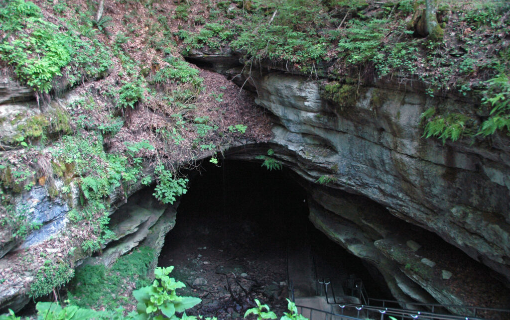 20 Most Beautiful Caves to Explore in the U.S.
