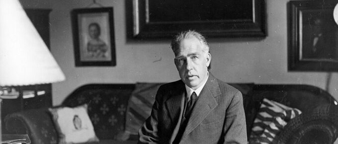 Niels Bohr (1885-1962)