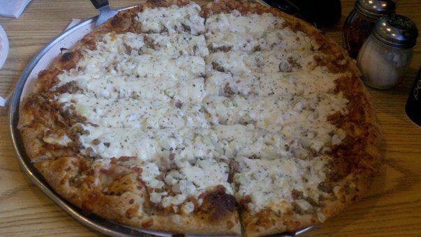 Quad Cities-Style Pizza