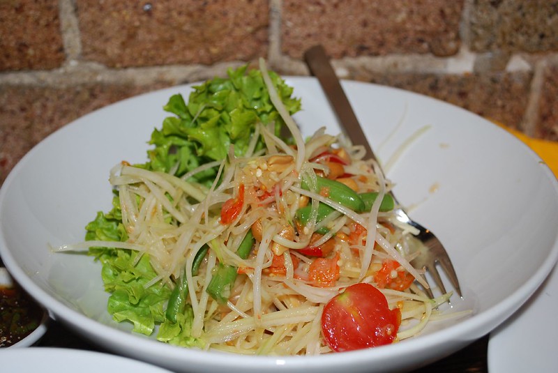 Thai Green Papaya Salad (Som Tum)