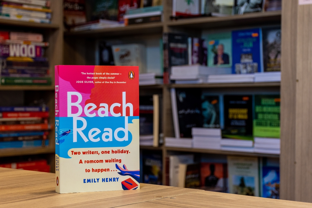 Beach Read by Emily Henry