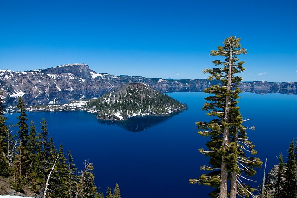 Crater Lake, Oregon, USA