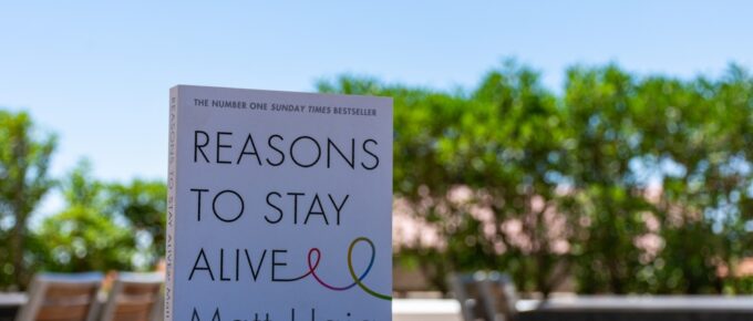 Reasons to Stay Alive by Matt Haig