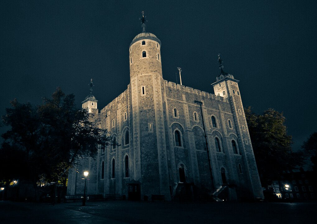 The Secret Royal Escape Route in the Tower of London