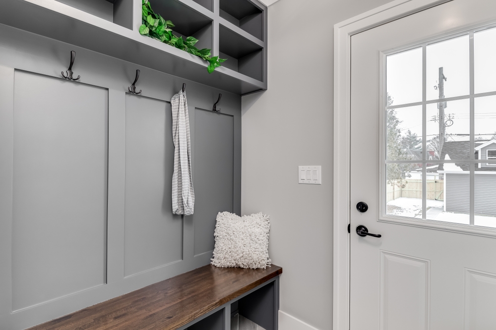 Entryway Bench with Storage