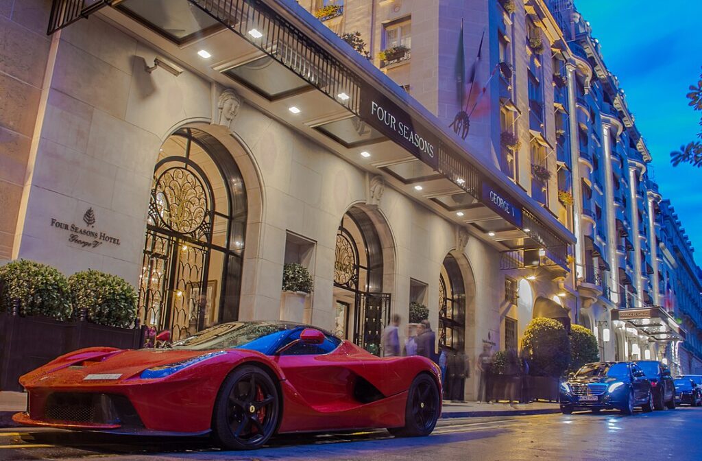 Four Seasons Hotel George V, Paris