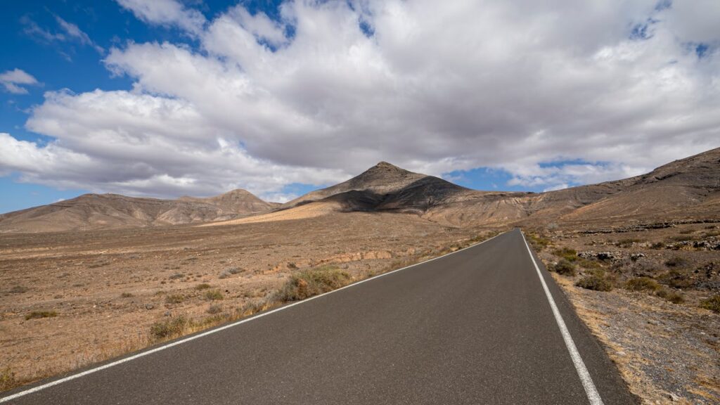 Mojave Road, California, USA