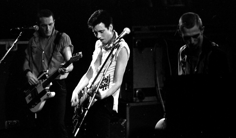 The Clash at Bonds International Casino (1981)