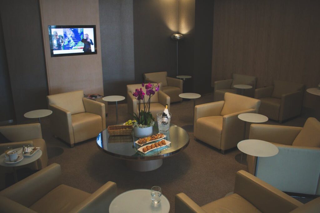 Use Airport Lounges