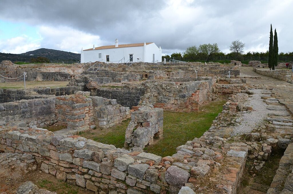 Roman Villas: Luxurious Countryside Estates