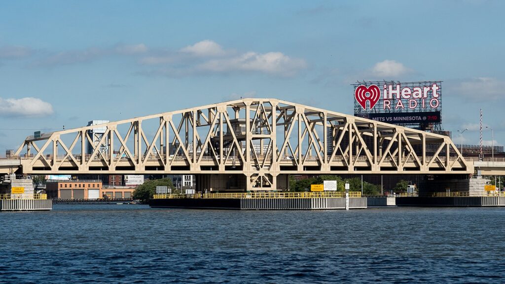 The Willis Avenue Bridge (New York, USA)